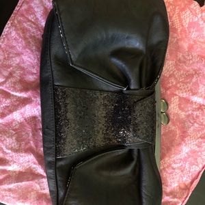Jessica Simpson clutch